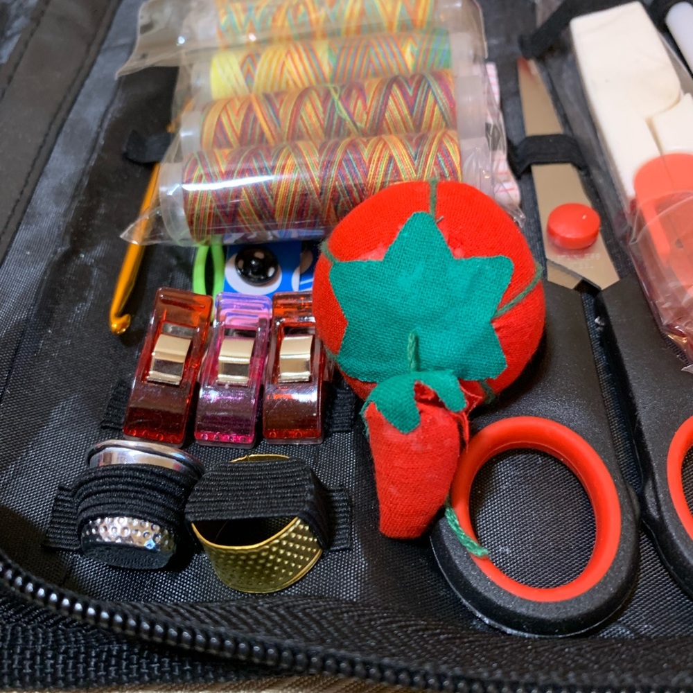 Sewing Accessory Kit - Picture 4 of 7
